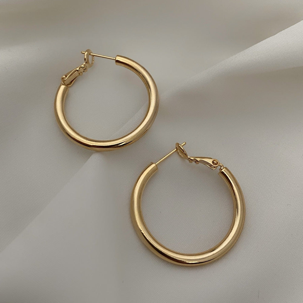 gold thick hoop earrings